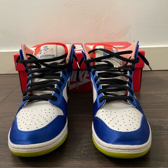 W White Dunk High White/Black-Racer Blue - Picture 6 of 7